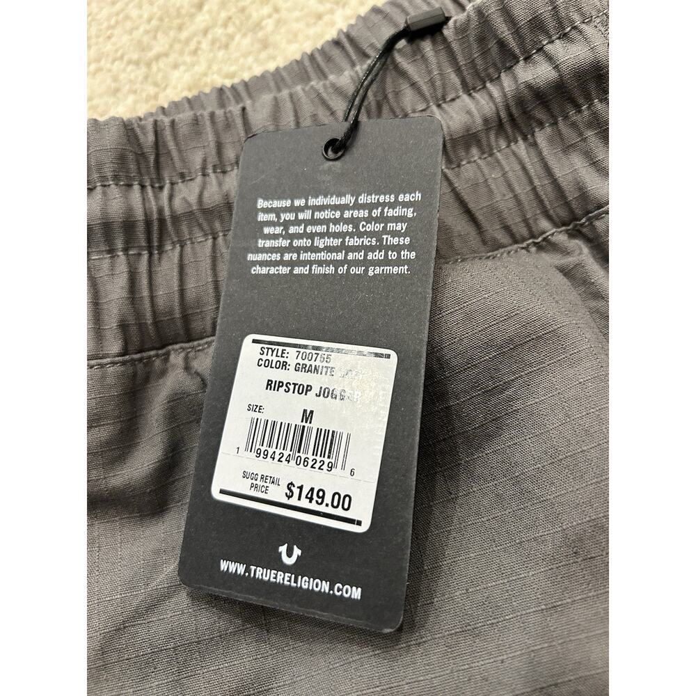 True Religion Gray Cargo Pants for Men New With Tags - Picture 3 of 4